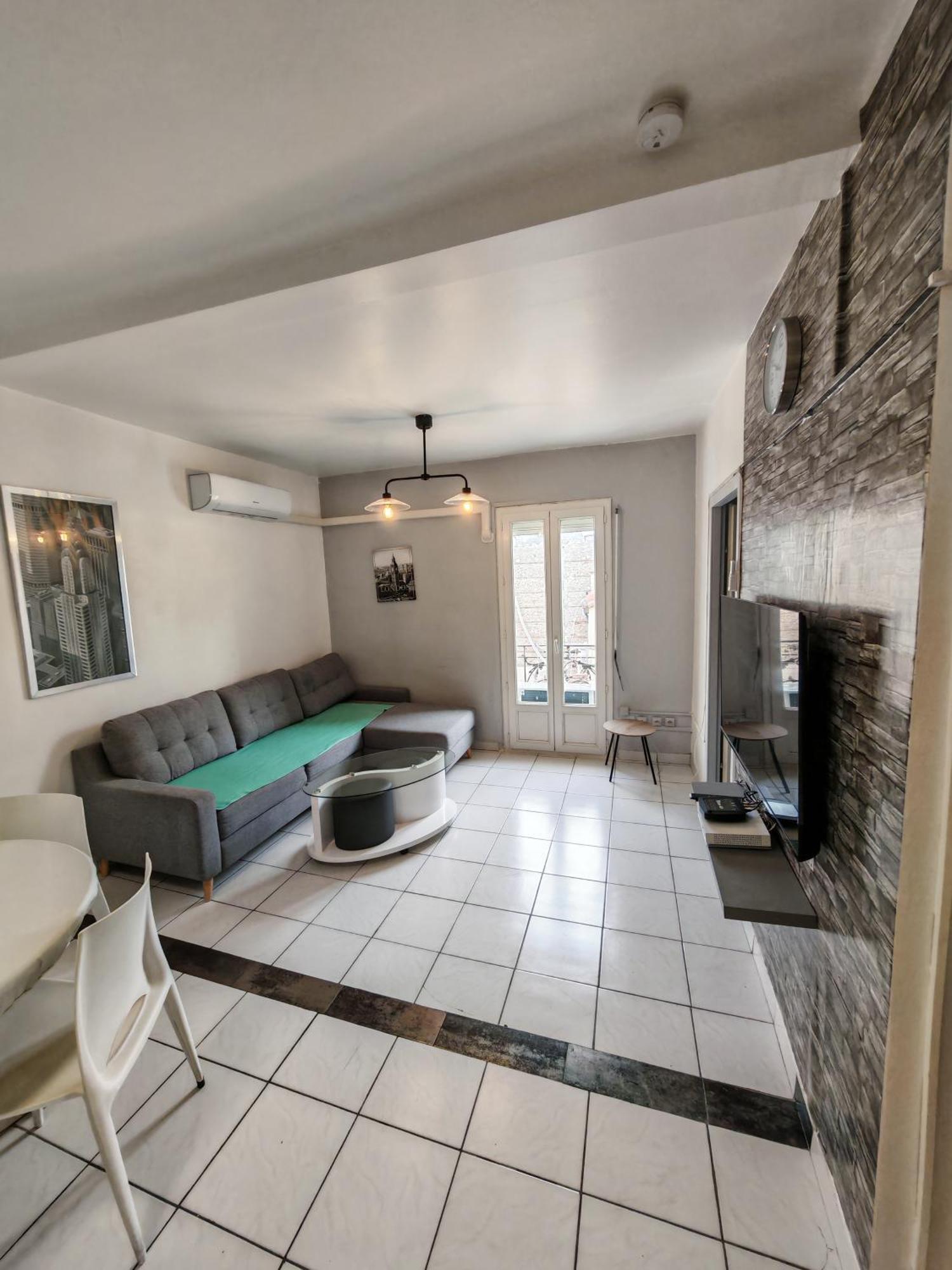 F1 200 Metre De La Gare Apartment Perpignan Exterior photo